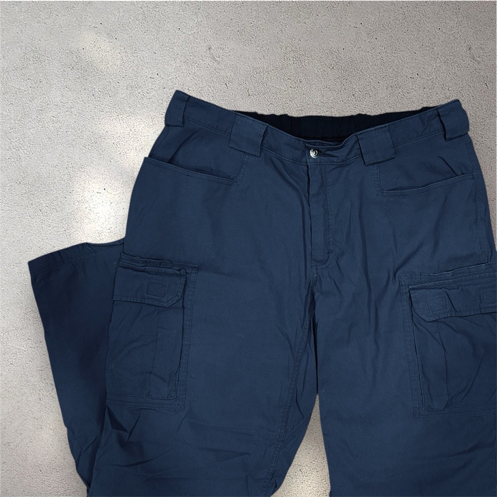 Duluth Trading Co Men's Dark Blue Cargo Pants